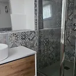Con Piscina A Un Passo Da Torino Апартаменты *