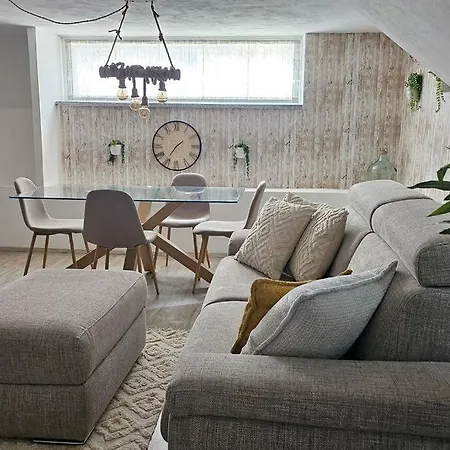 Con Piscina A Un Passo Da Torino Apartamento